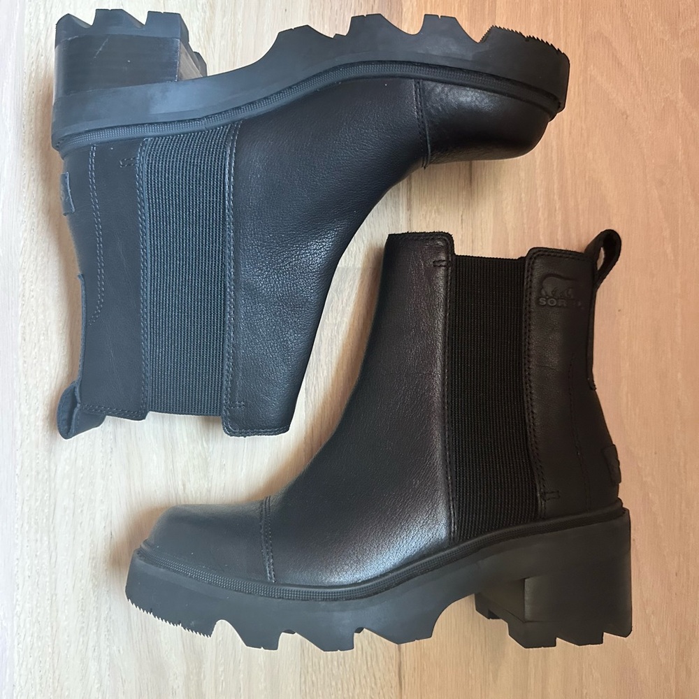 Sorel Black Ankle Booties